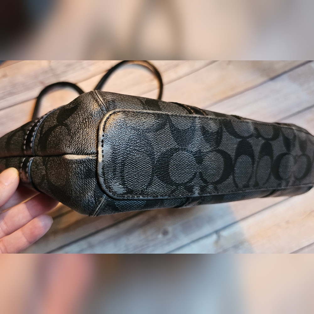 Coach Black Signature Tote Bag - Picture 7 of 8